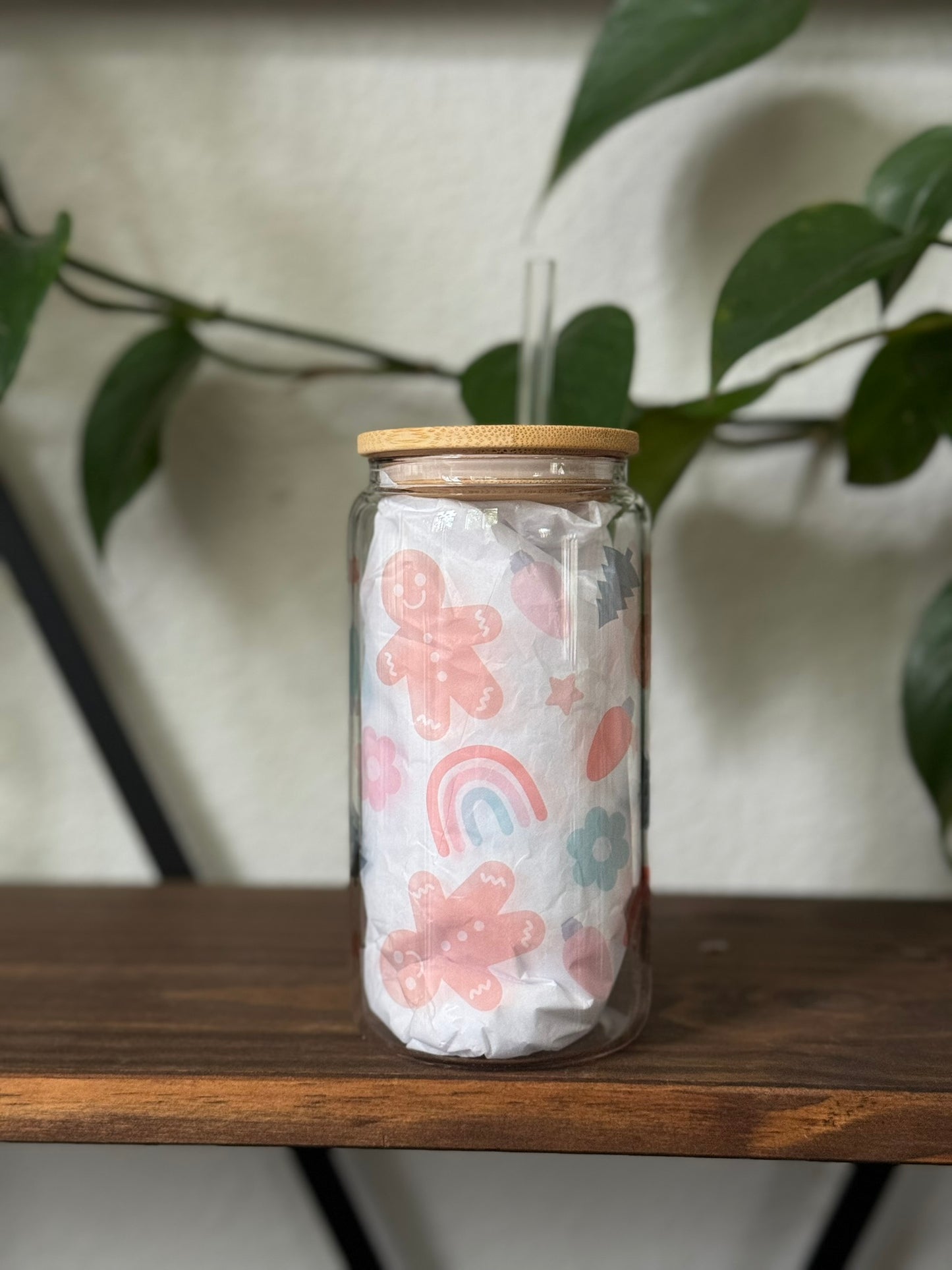 Gingerbread & Rainbows Can Glass