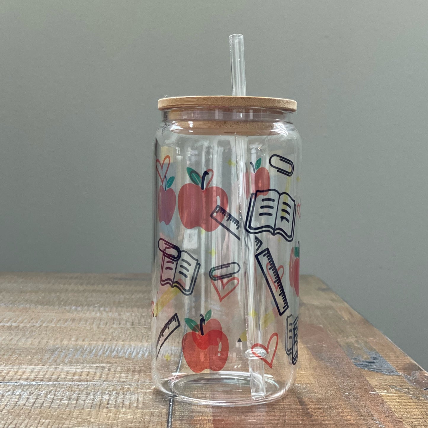Teacher Can Glass with Straw and Lid