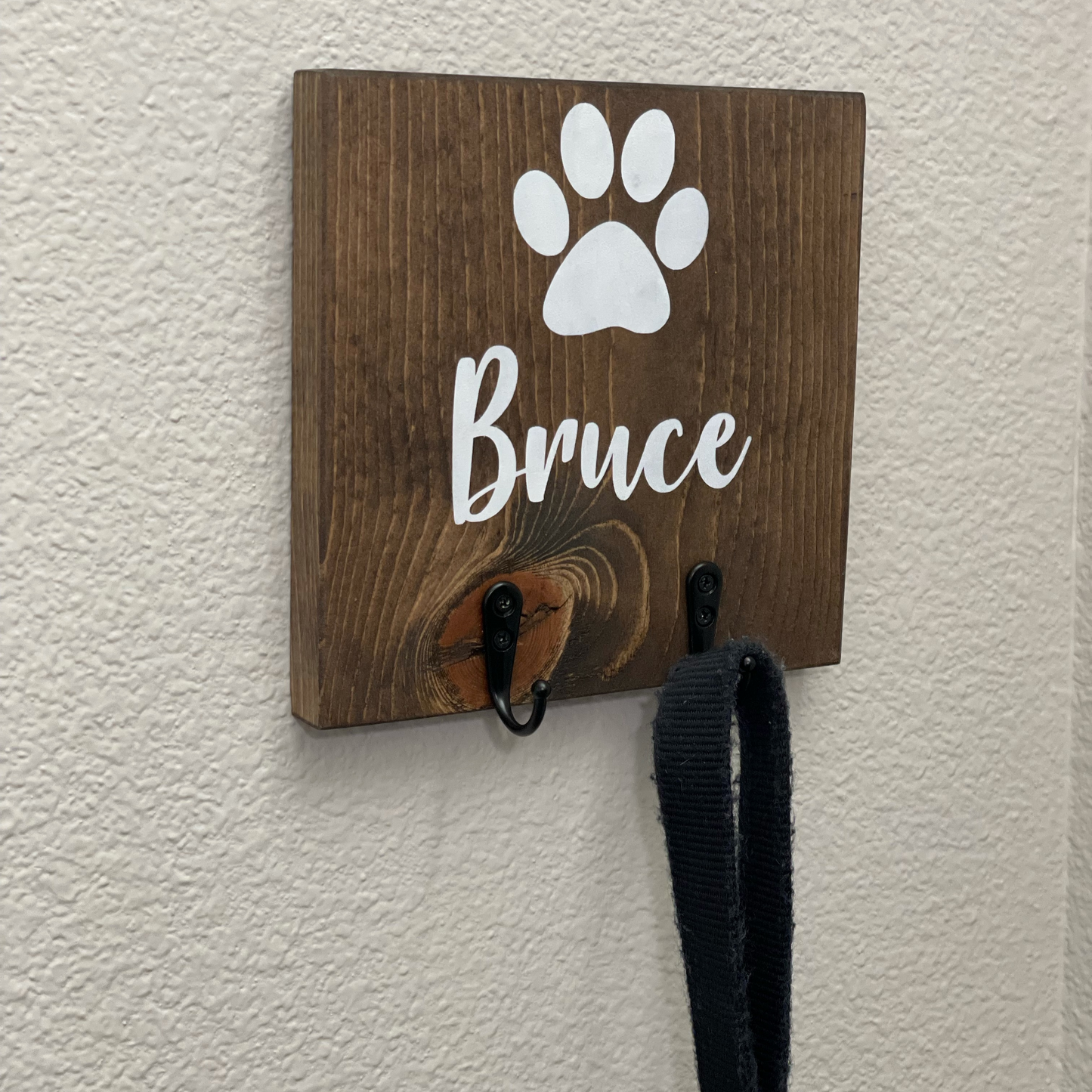 Personalized Leash Hanger